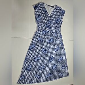 Lands'End M Elegant Blue Floral Women's A Line Wrap Dress In EXCELLENT CONDITION